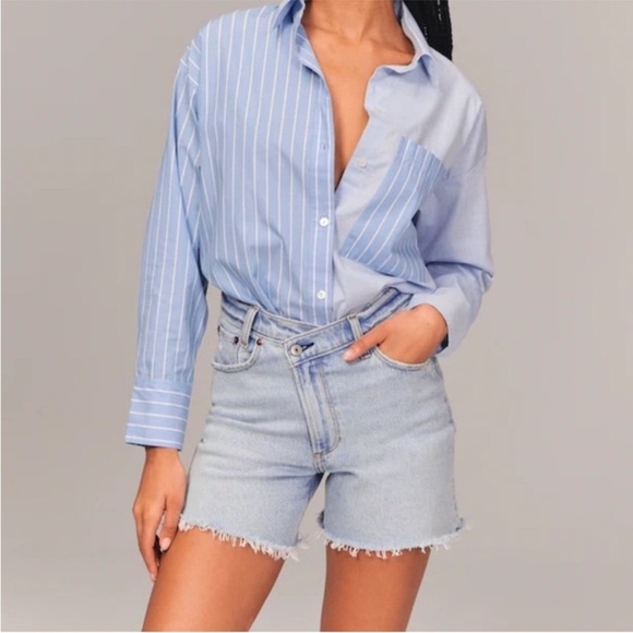 Abercrombie & Fitch Light Wash Jean Shorts - Picture 2 of 5